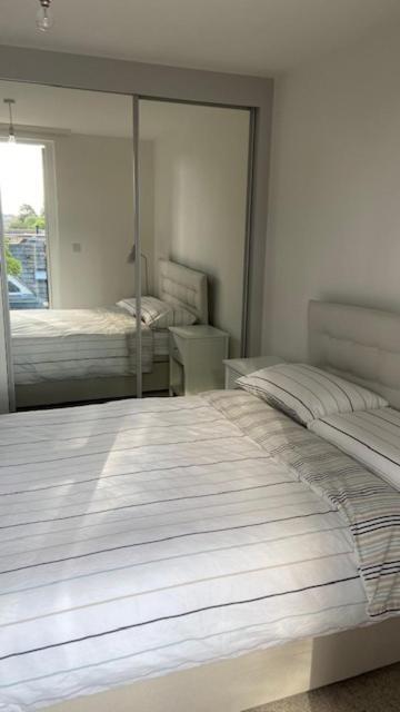 Modern Central Flat With Balcony & Free Parking On-Site Bournemouth Zewnętrze zdjęcie